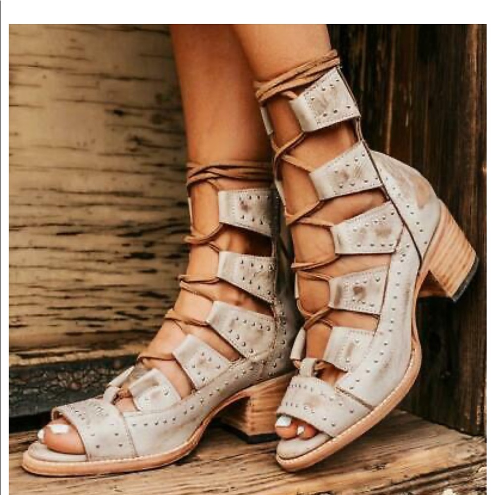 Freebird Hazel sandals - color Ice